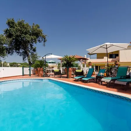 빌라 Spacious Villa For 10 With Private Pool Near Albufeira 알부페이라