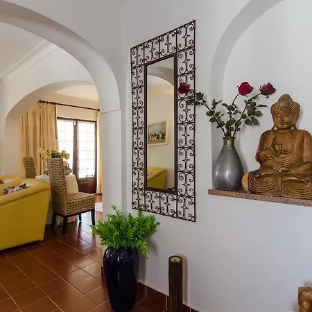 Spacious Villa For 10 With Private Pool Near Albufeira Albufeira