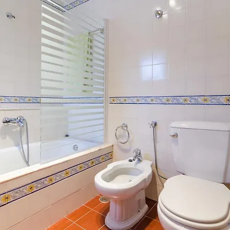 빌라 Spacious Villa For 10 With Private Pool Near Albufeira