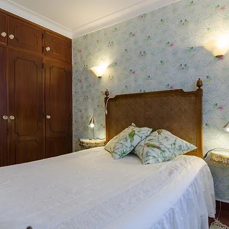 Villa Spacious Villa For 10 With Private Pool Near Albufeira
