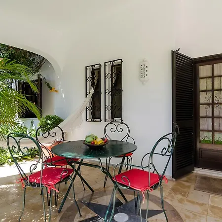 ヴィラ Spacious Villa For 10 With Private Pool Near Albufeira *